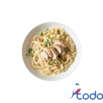 Espaguetis alfredo con pollo